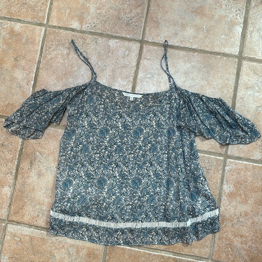 Rebecca Minkoff MED blue floral tank with off the shoulder detail - beautiful!